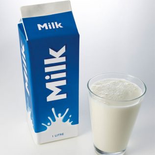 Latte UHT proprietà e benefici