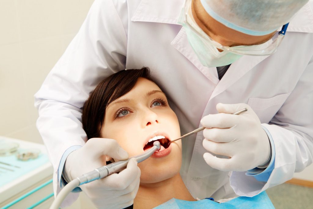 Dente Devitalizzato Rotto Cosa Fare? Leggi Tutti i Nostri Consigli!