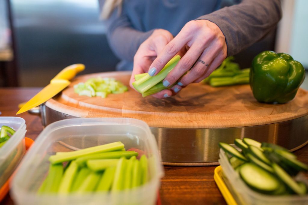 Dieta Drenante E Sgonfiante Quali Alimenti Preferire E Quali Integratori Scegliere Salutarmente Salute E Benessere