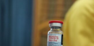 EMA avvia la revisione sulla terza dose di vaccino Moderna
