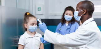 bambina in ospedale